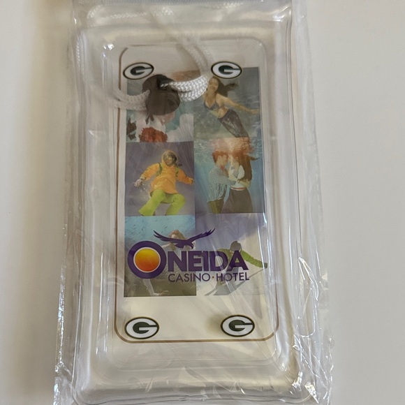 Green Bay Packers Waterproof Phone Pouch - Picture 1 of 3